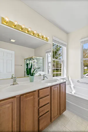 $419,990 | 104 Enfield Lane, Grayslake, IL 60030