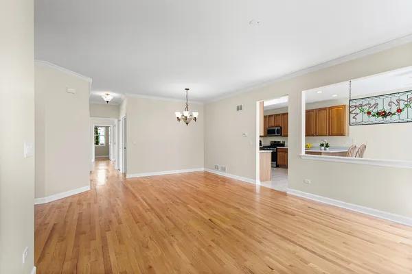 $419,990 | 104 Enfield Lane, Grayslake, IL 60030