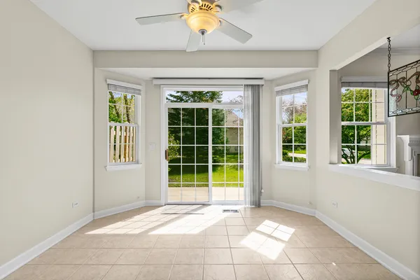 $419,990 | 104 Enfield Lane, Grayslake, IL 60030