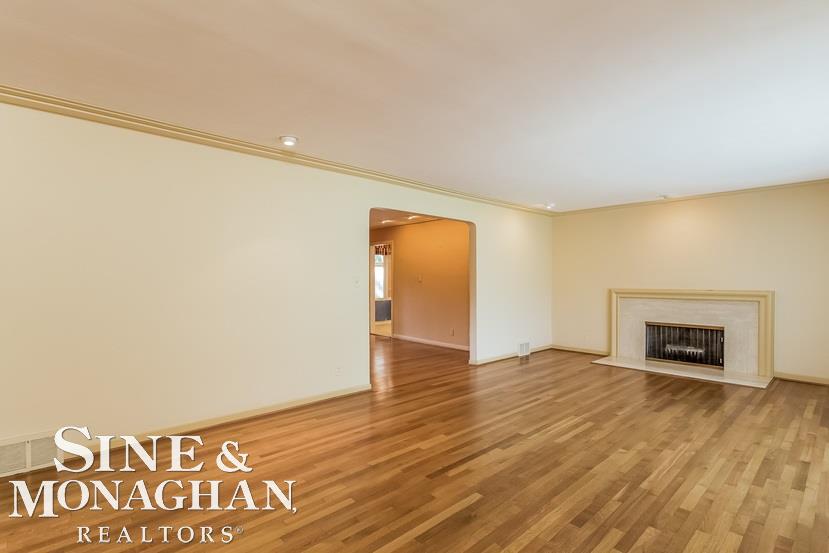 21 Hawthorne Road Grosse Pointe Shores, MI 48236 - Photo 13 of 80