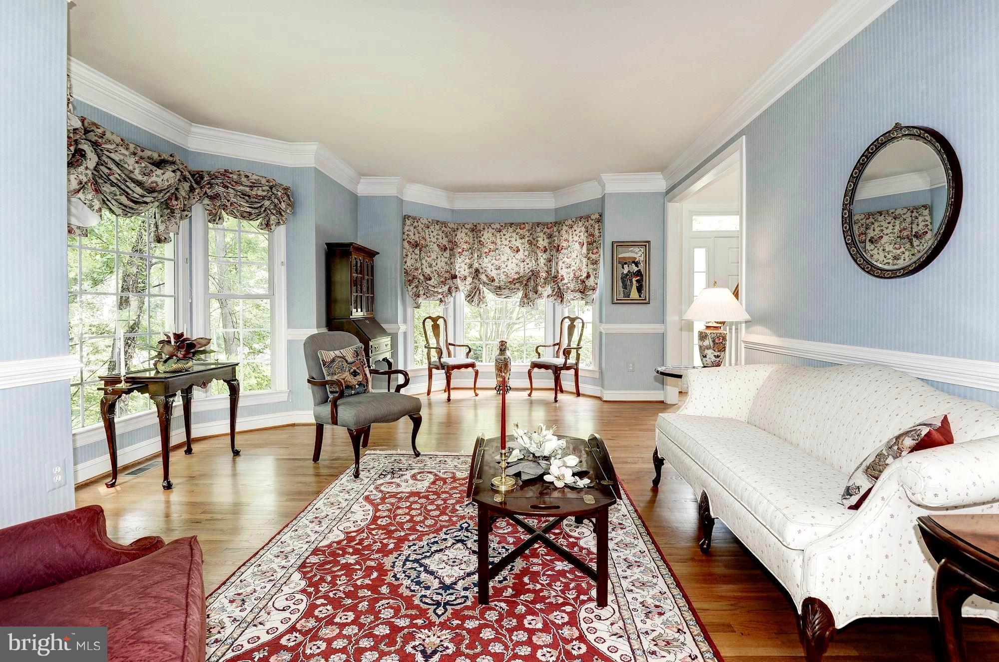 6901 Churchill Road McLean, VA 22101 - Photo 13 of 30 Living Room