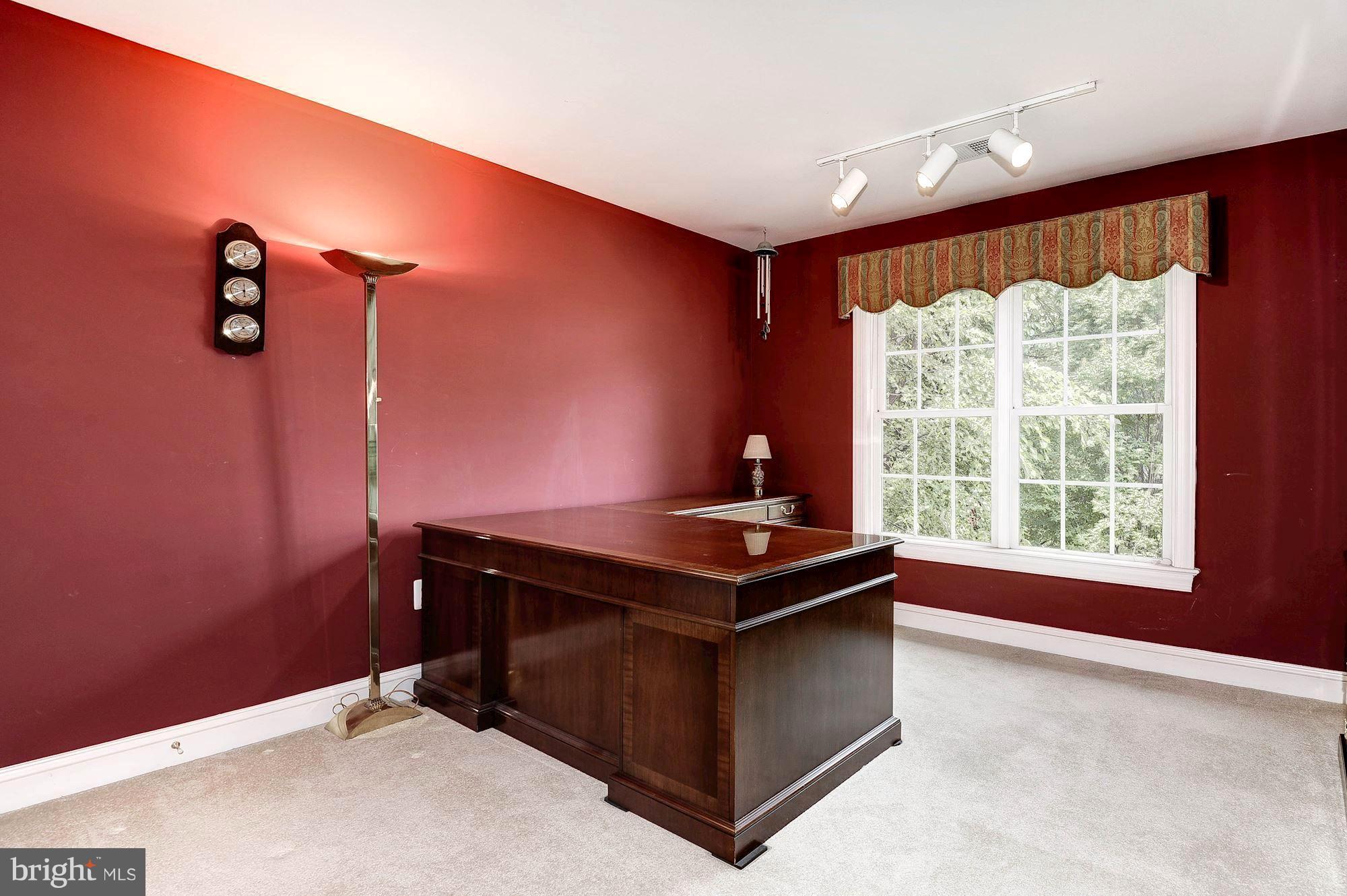 6901 Churchill Road McLean, VA 22101 - Photo 22 of 30 Bedroom