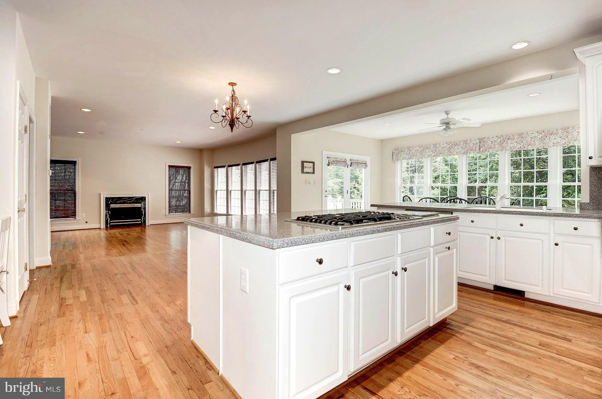 6901 Churchill Road McLean, VA 22101 - Photo 6 of 30 Kitchen