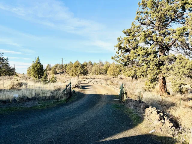 $260,000 | 11524 Martin Drive, Montague, CA 96064