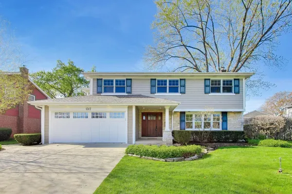 $1,250,000 | 1317 West Grove Street, Arlington Heights, IL 60005