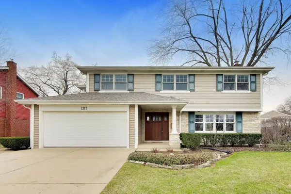 $1,250,000 | 1317 West Grove Street, Arlington Heights, IL 60005