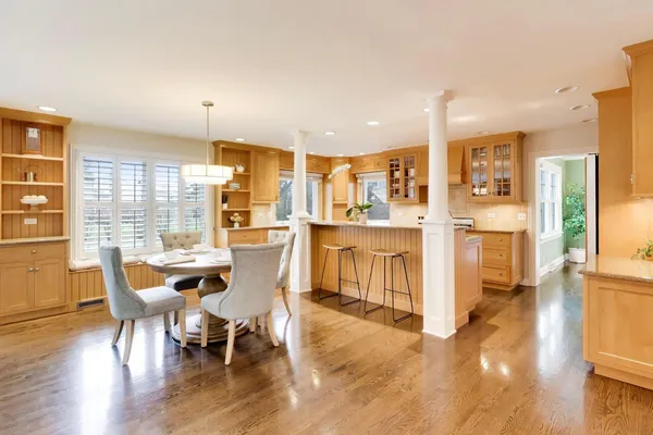 $1,250,000 | 1317 West Grove Street, Arlington Heights, IL 60005