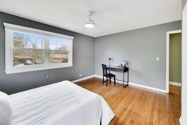 $1,250,000 | 1317 West Grove Street, Arlington Heights, IL 60005