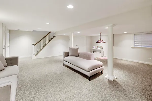 $1,250,000 | 1317 West Grove Street, Arlington Heights, IL 60005