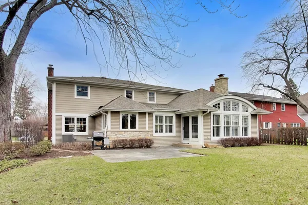 $1,250,000 | 1317 West Grove Street, Arlington Heights, IL 60005
