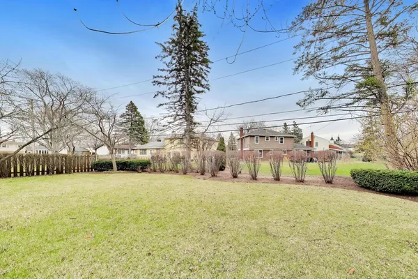 $1,250,000 | 1317 West Grove Street, Arlington Heights, IL 60005