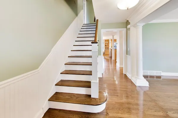 $1,250,000 | 1317 West Grove Street, Arlington Heights, IL 60005