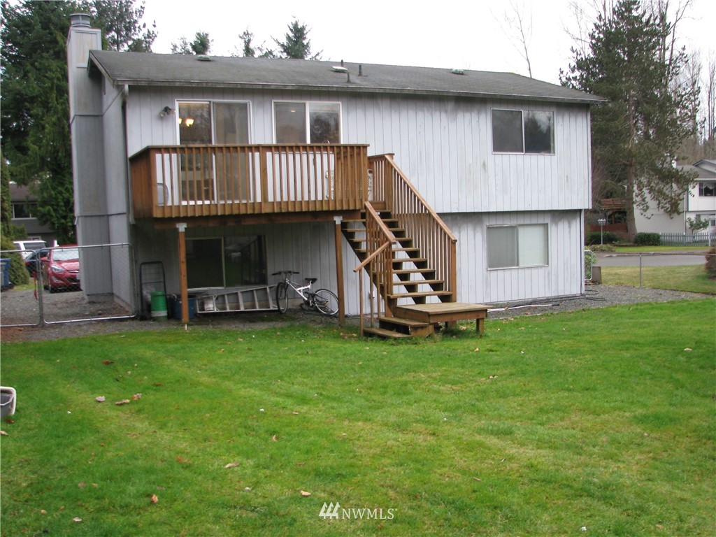 629 204th Street Southeast Bothell, WA 98012 - Photo 2 of 13