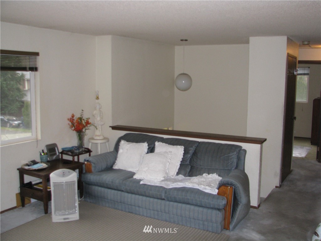629 204th Street Southeast Bothell, WA 98012 - Photo 12 of 13