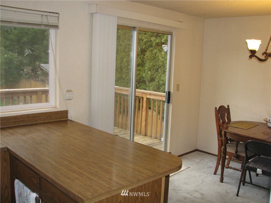 629 204th Street Southeast Bothell, WA 98012 - Photo 7 of 13