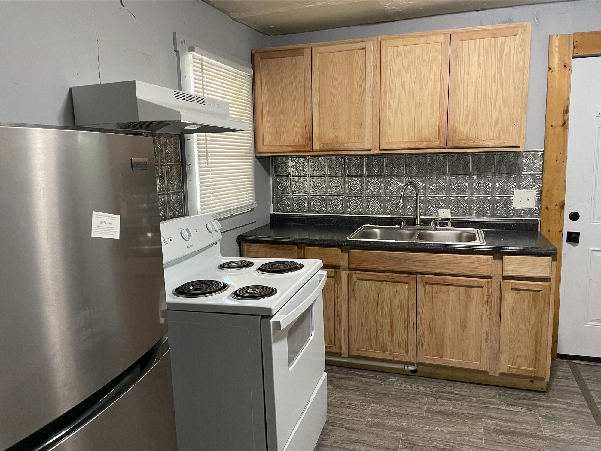 517 Della Road Columbus, IN 47203 - Photo 8 of 19 Gallery Image 8