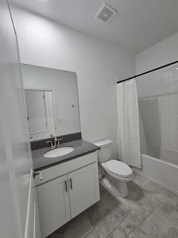 $2,700 | 3071 Camden Way, Davenport, FL 33837