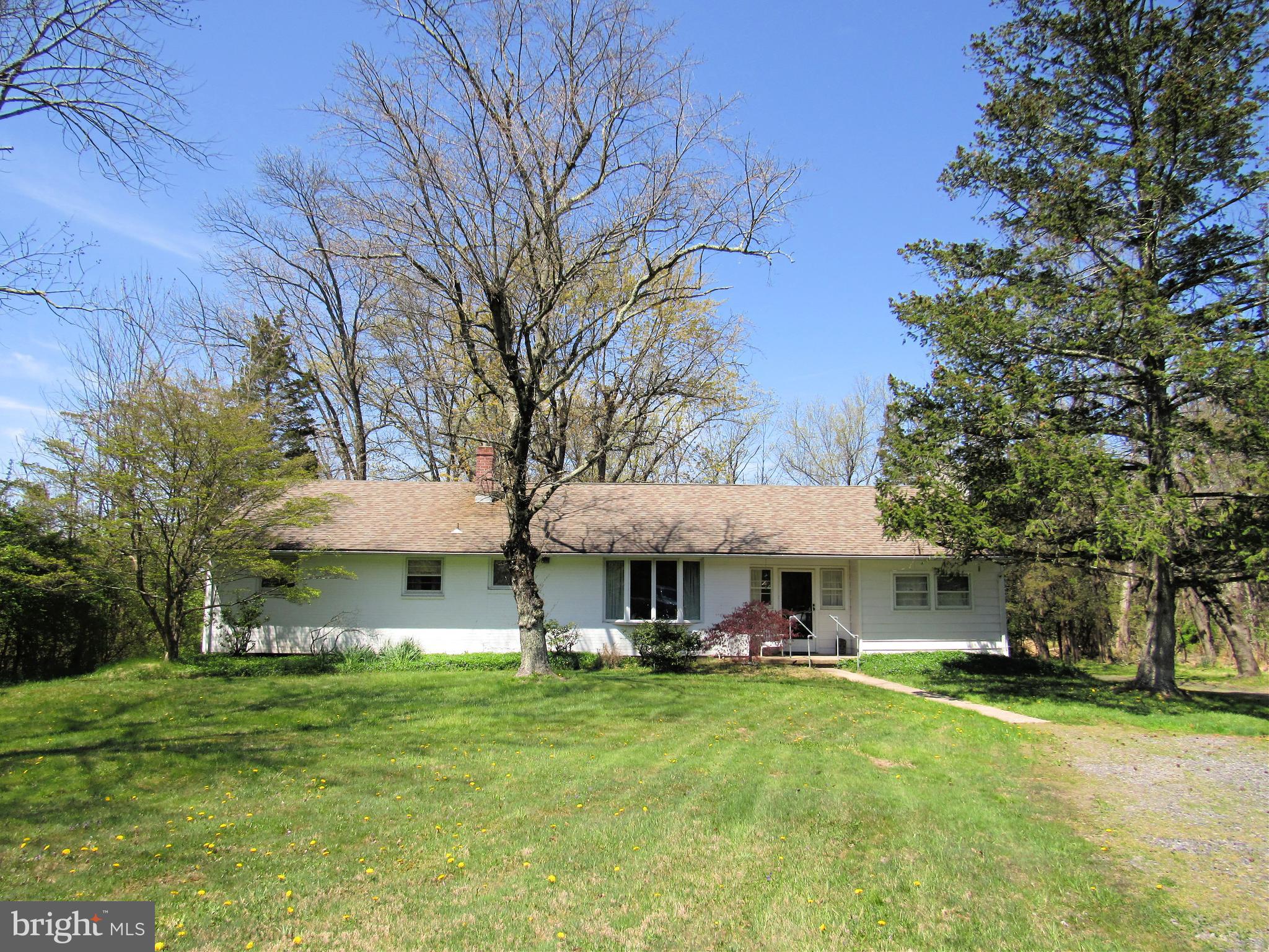 4086 Upper Ridge Road Pennsburg, PA 18073 - Photo 1 of 20