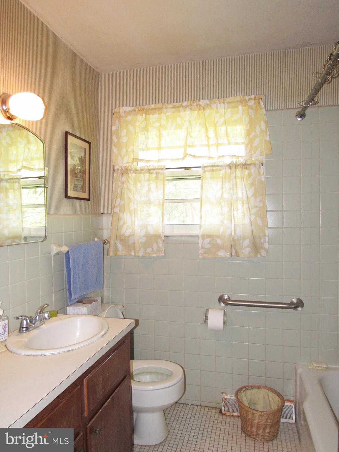 4086 Upper Ridge Road Pennsburg, PA 18073 - Photo 18 of 20