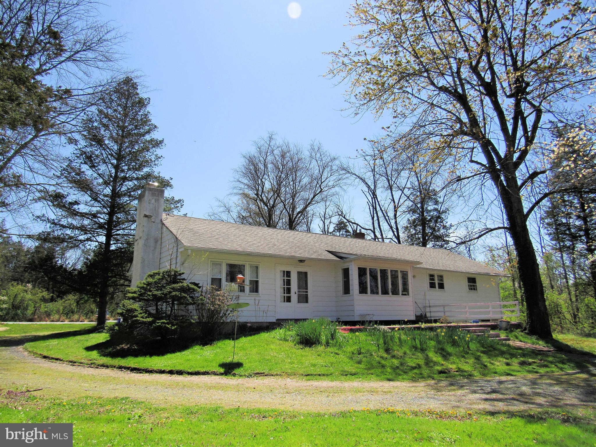 4086 Upper Ridge Road Pennsburg, PA 18073 - Photo 2 of 20