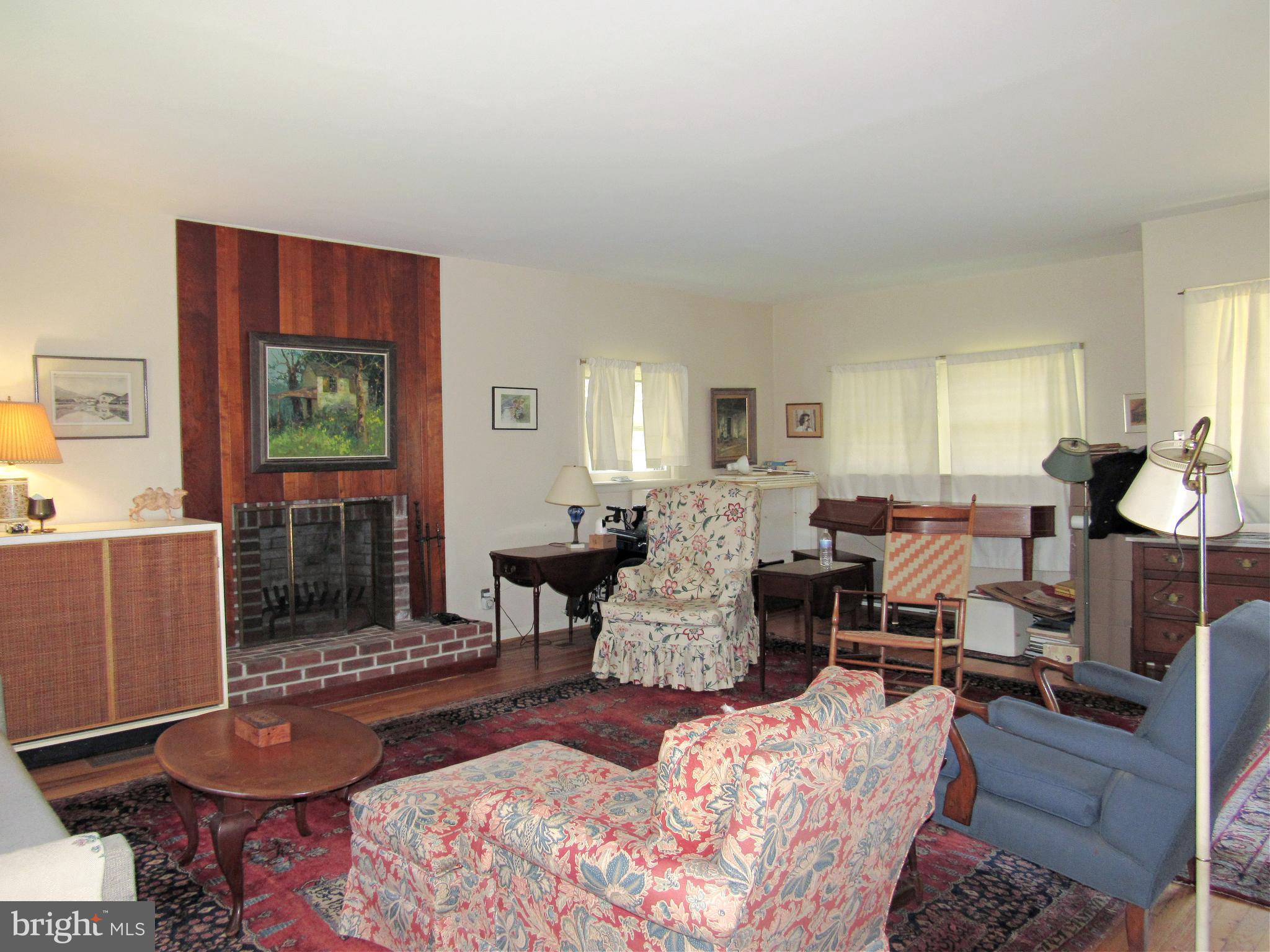 4086 Upper Ridge Road Pennsburg, PA 18073 - Photo 8 of 20