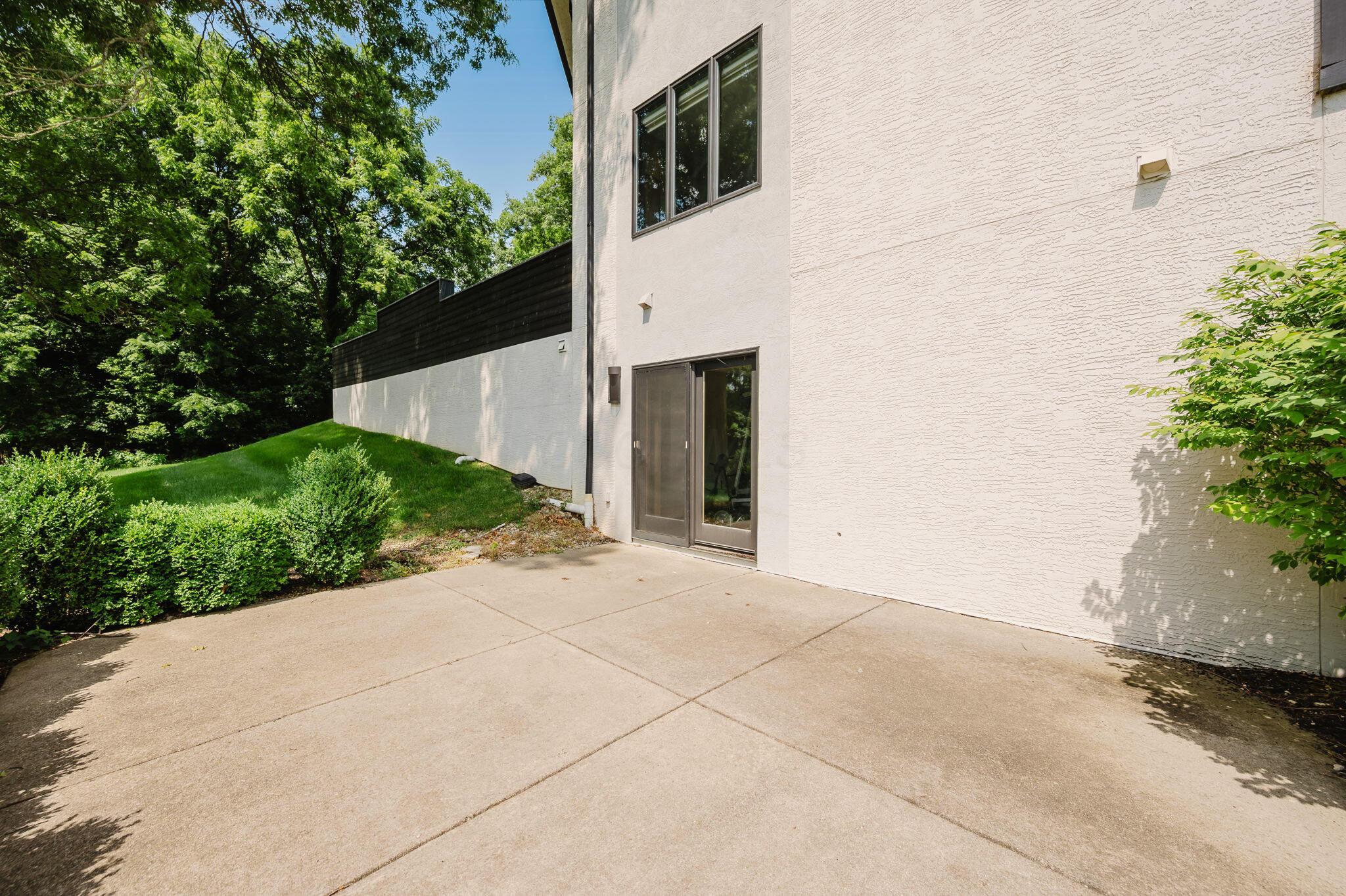 7691 Perry Road Delaware, OH 43015 - Photo 72 of 93 Patio