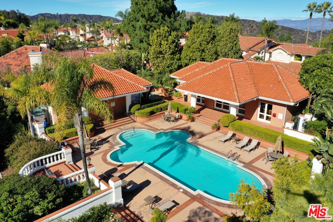 12608 Promontory Road Los Angeles, CA 90049 - Photo 53 of 59