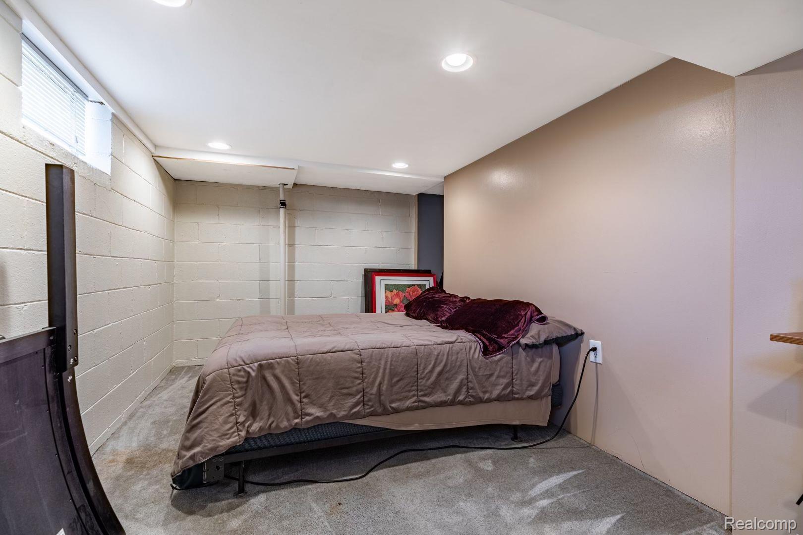 11375 Inkster Road Livonia, MI 48150 - Photo 11 of 15 Gallery Image 11