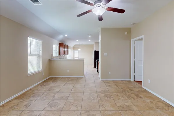 $2,300 | 3043 Heather Grove Lane, League City, TX 77539