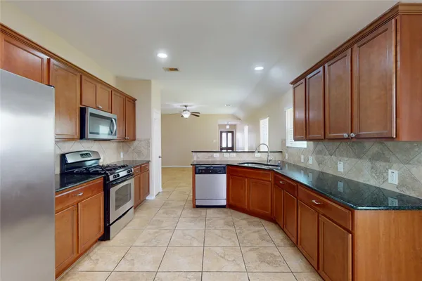 $2,300 | 3043 Heather Grove Lane, League City, TX 77539