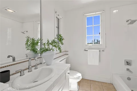 $8,950,000 | 28 Sandy Cove, Newport Coast, CA 92657