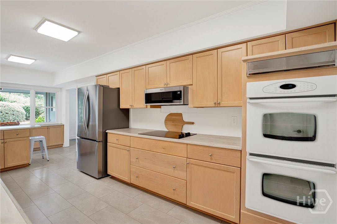 305 McLaws Street Savannah, GA 31405 - Photo 14 of 44