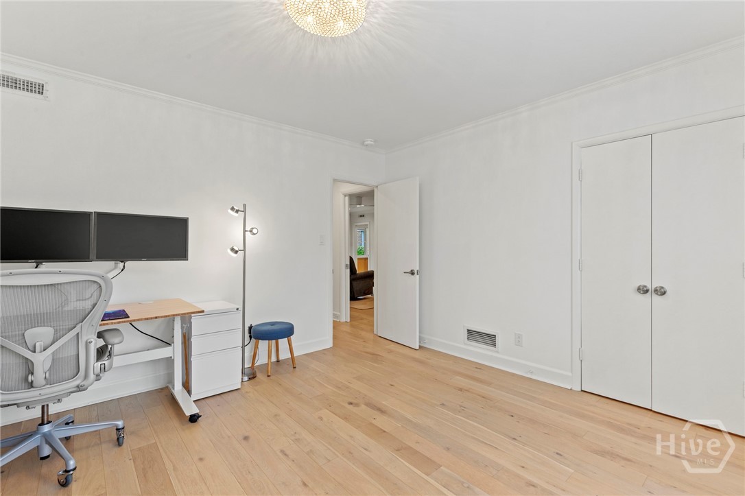 305 McLaws Street Savannah, GA 31405 - Photo 27 of 44