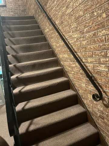 $96,400 | 943 Olive Road, Unit 1A, Homewood, IL 60430