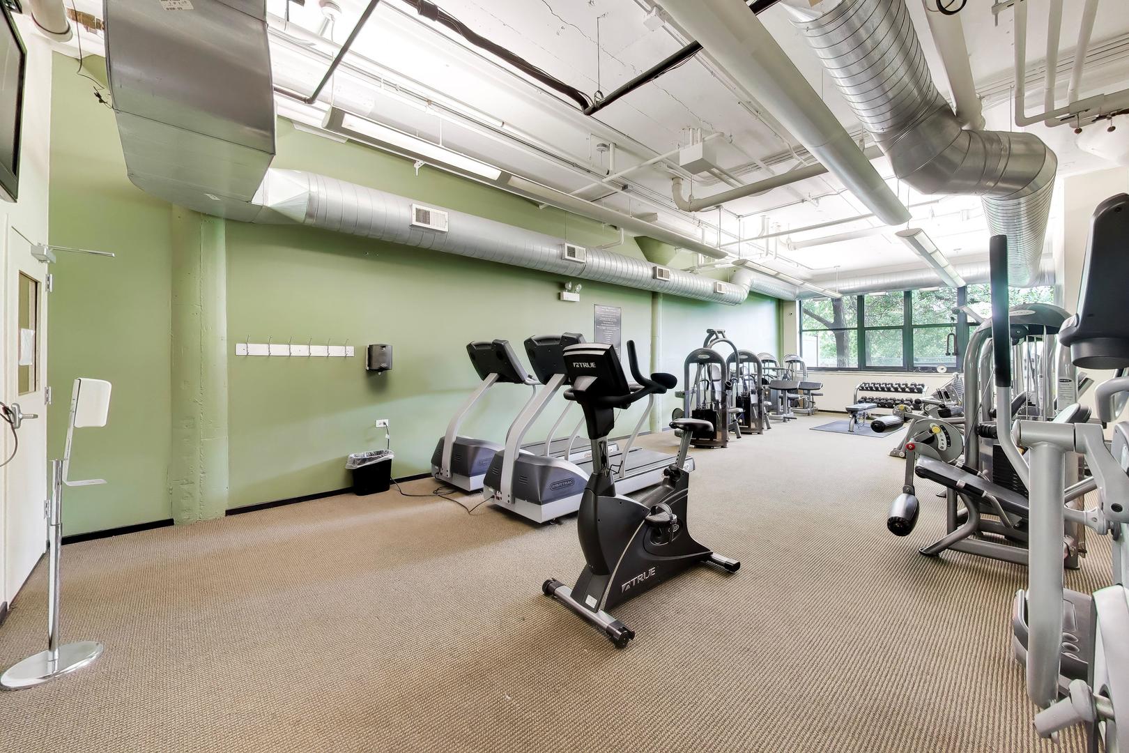 2323 West Pershing Road, Unit 609 Chicago, IL 60609 - Photo 28 of 36 Gallery Image 28