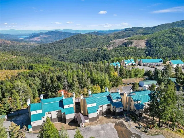 $175,000 | 28600 North Mt Spokane Park Drive, Unit 209, Mead, WA 99021