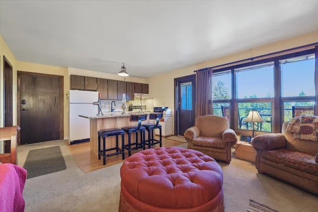 $175,000 | 28600 North Mt Spokane Park Drive, Unit 209, Mead, WA 99021