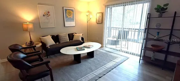 $1,690 | 6519 West Newberry Road, Unit 805, Gainesville, FL 32605