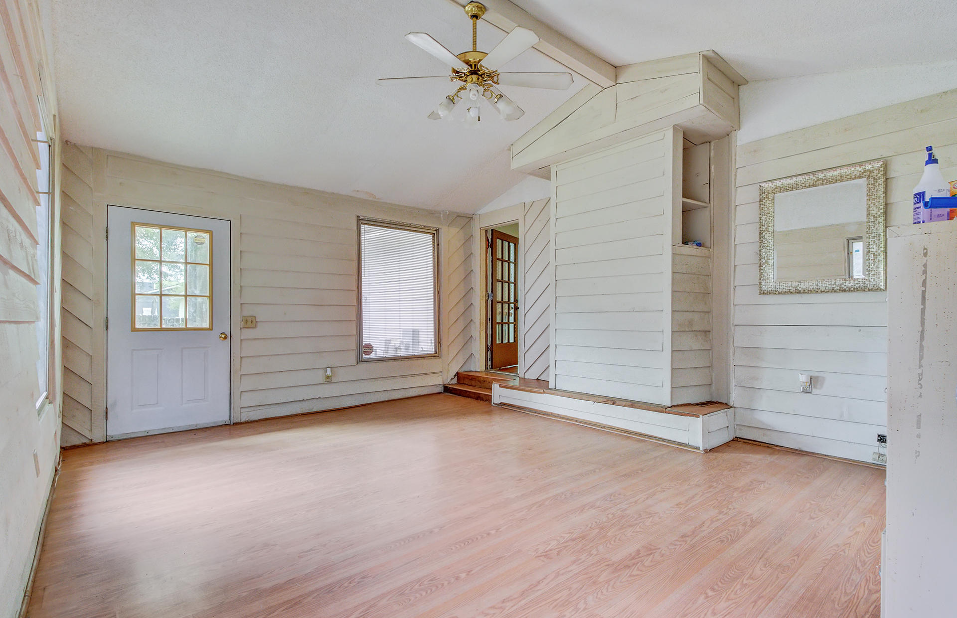 513 Longleaf Road Summerville, SC 29486 - Photo 18 of 34 19