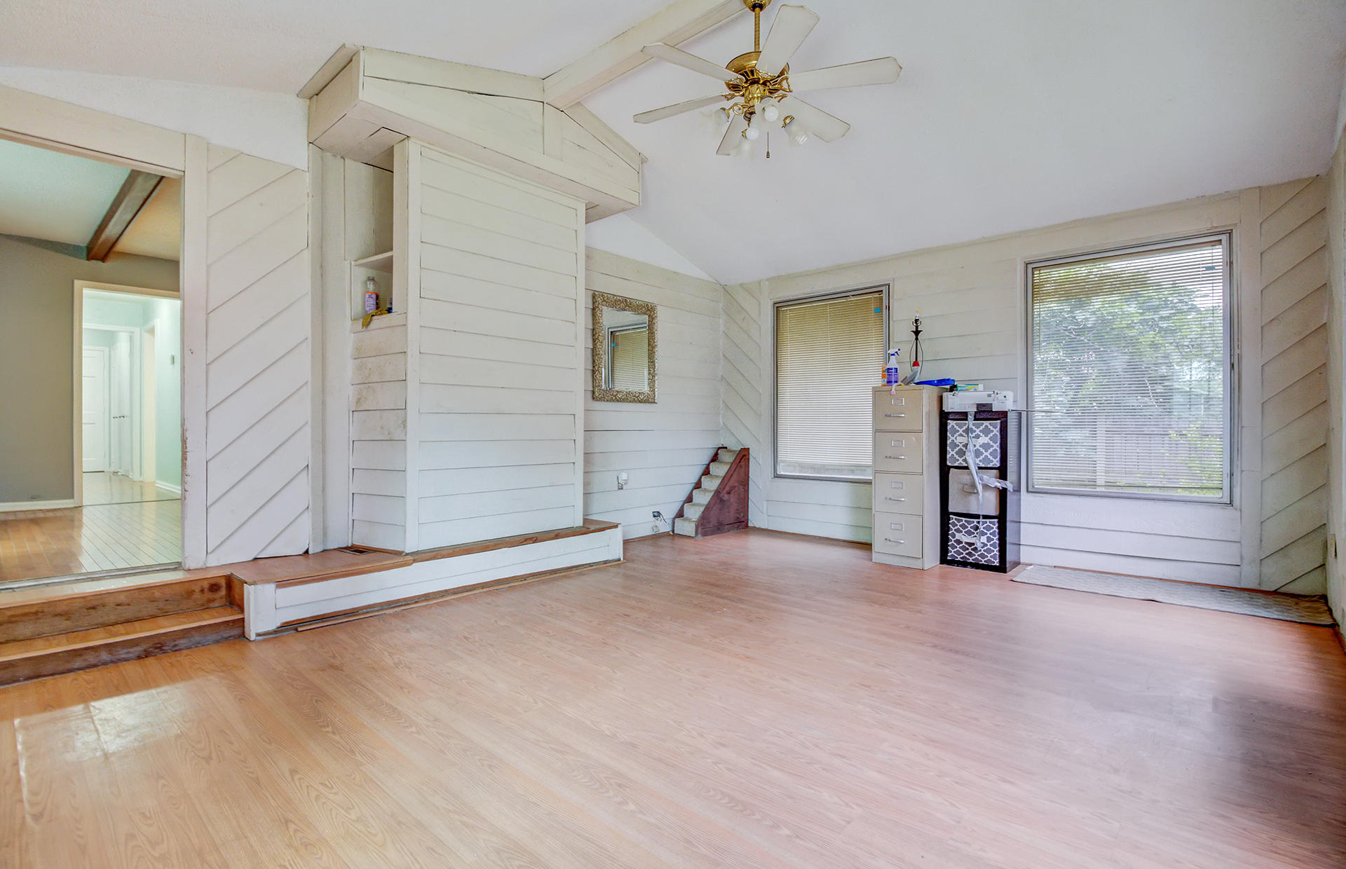 513 Longleaf Road Summerville, SC 29486 - Photo 19 of 34 20