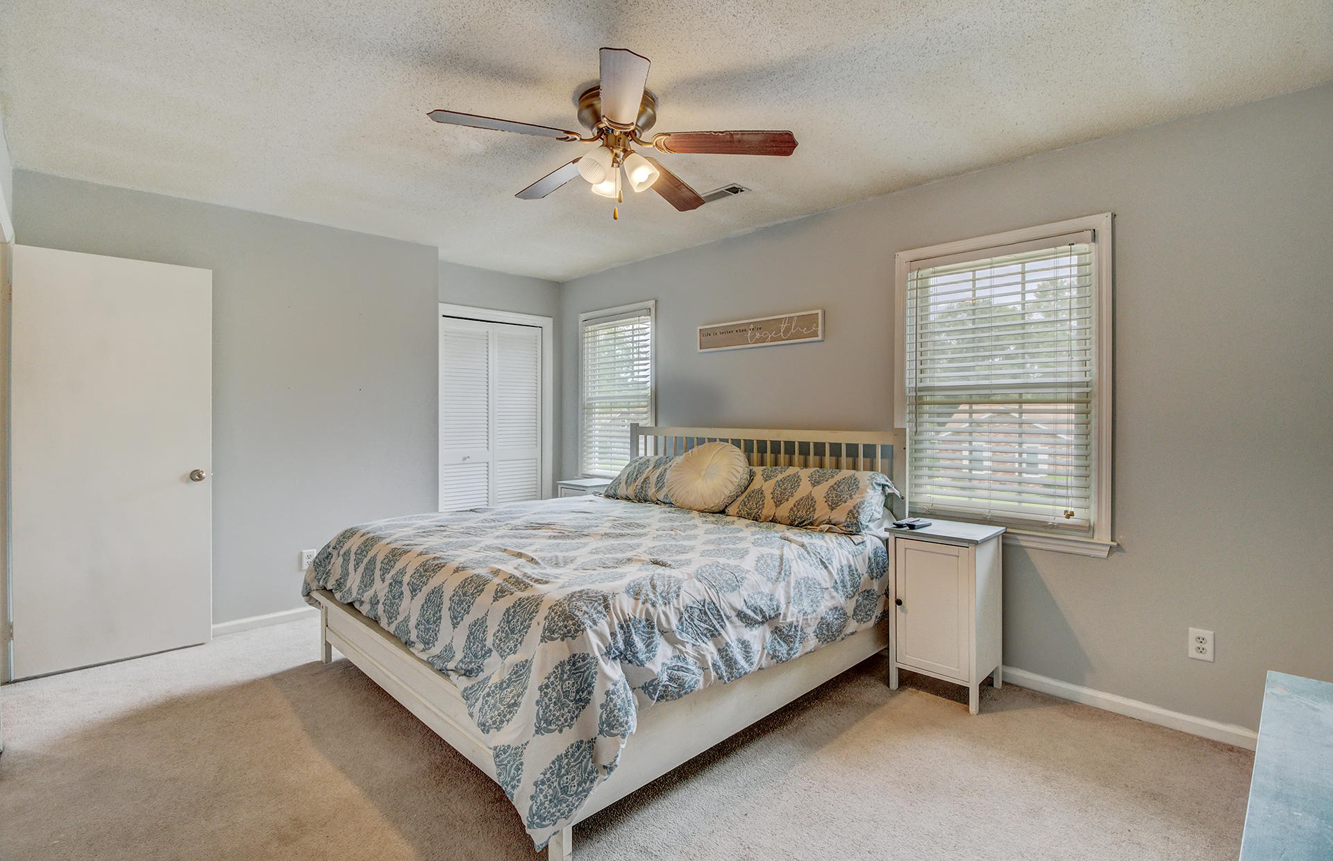 513 Longleaf Road Summerville, SC 29486 - Photo 28 of 34 29