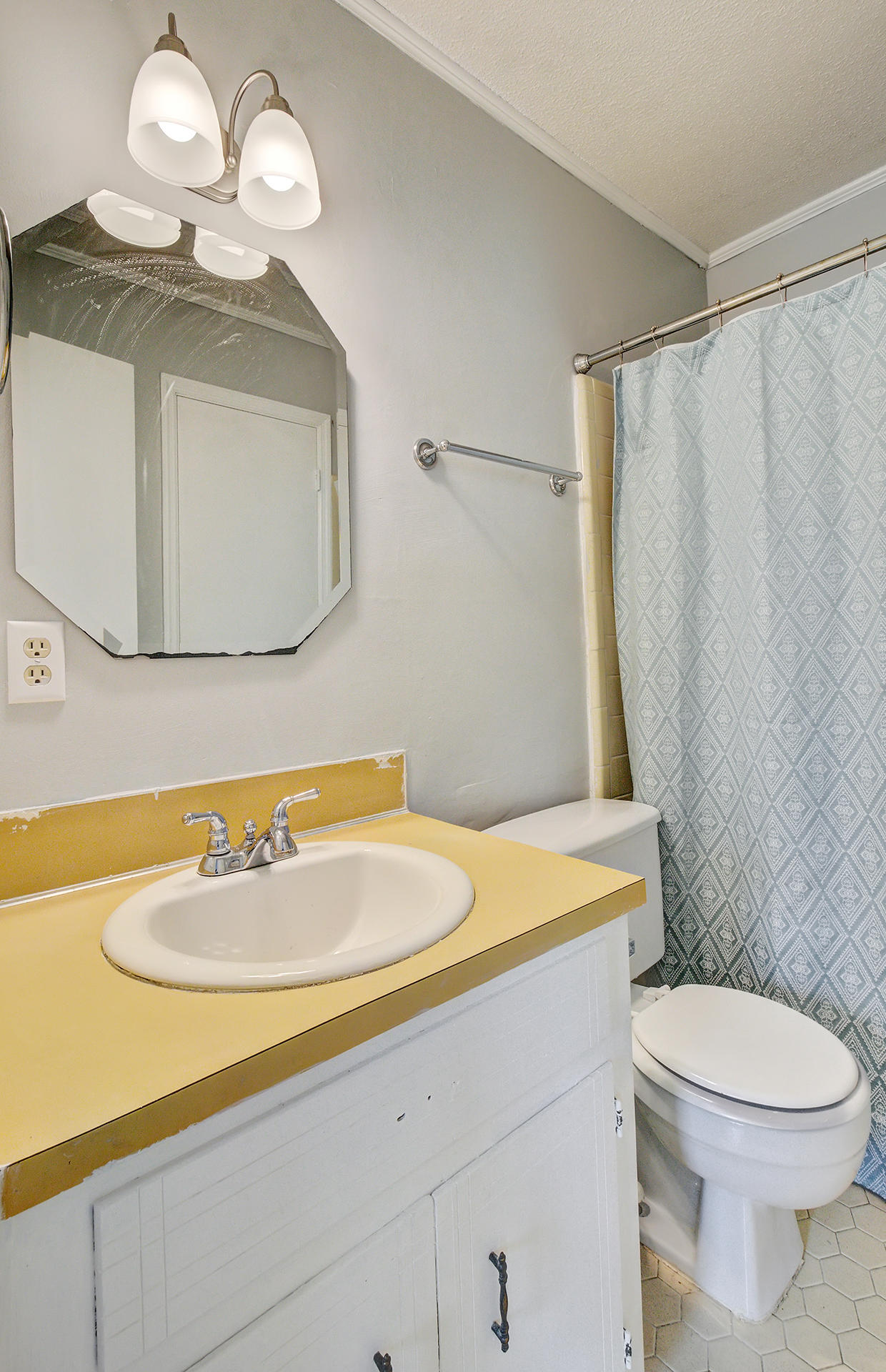 513 Longleaf Road Summerville, SC 29486 - Photo 30 of 34 31