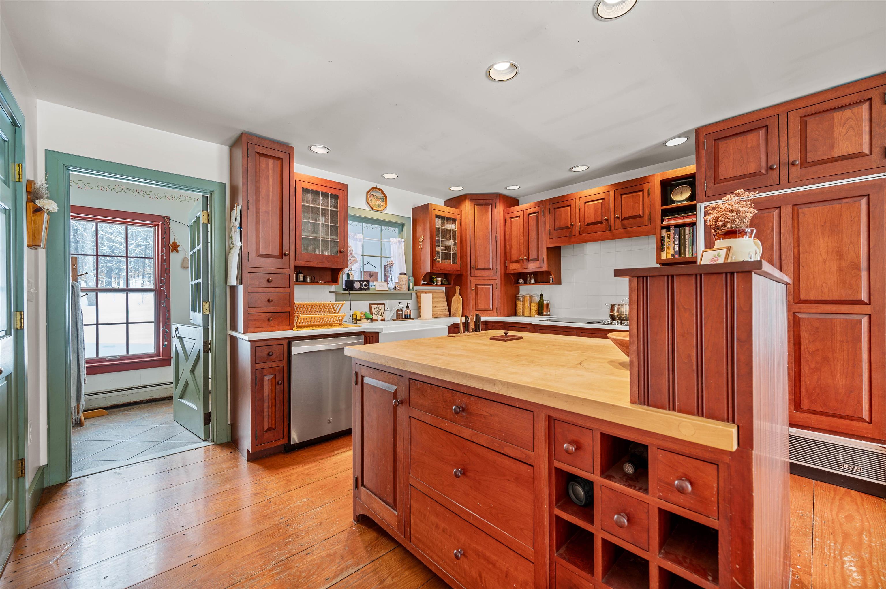 762 Apple Hill Road Calais, VT 05650 - Photo 5 of 56