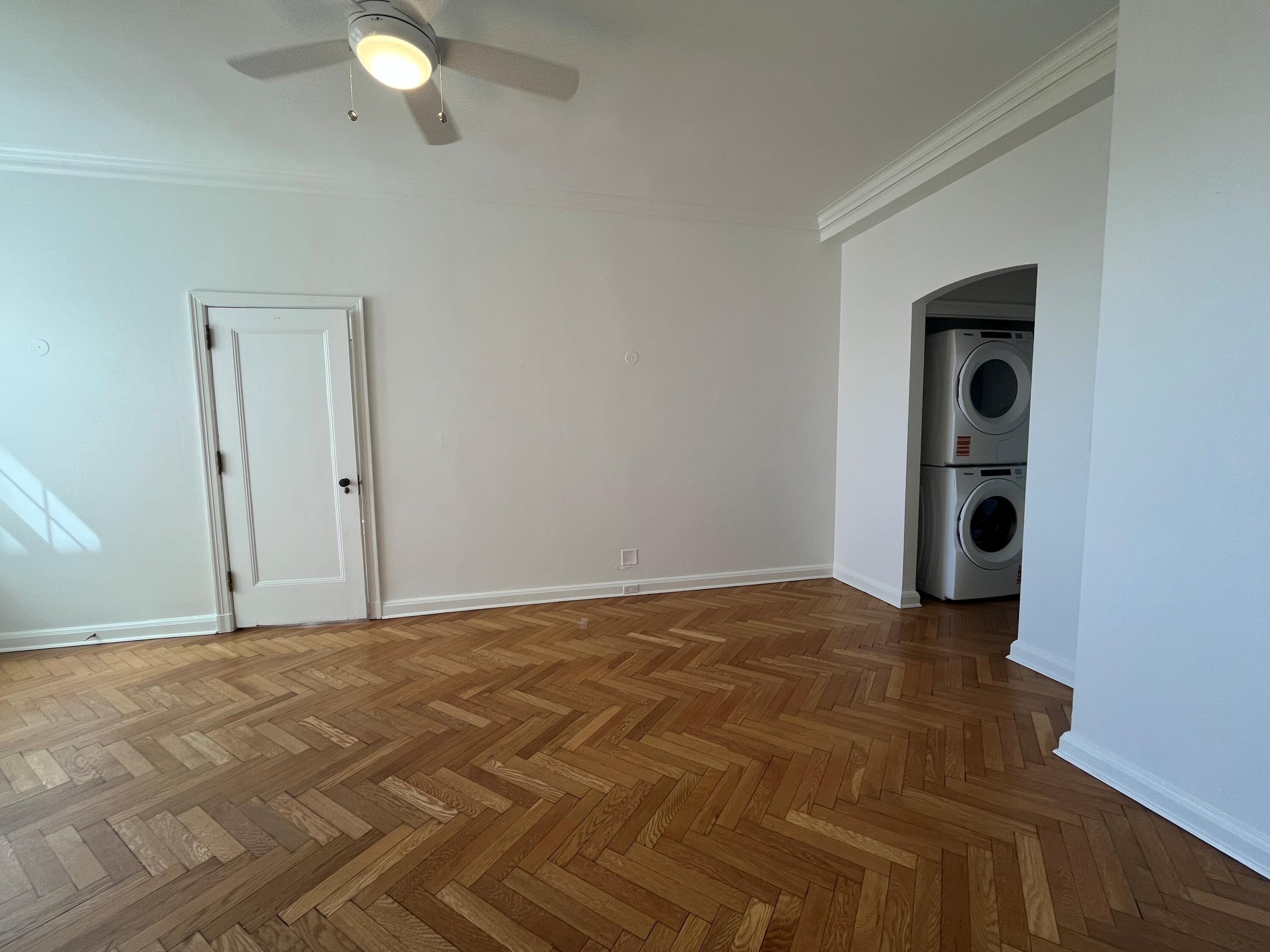 925 East Wells Street, Unit 325 Milwaukee, WI 53202 - Photo 19 of 23 425_19