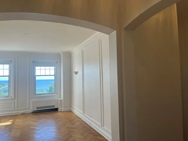 $2,995 | 925 East Wells Street, Unit 325, Milwaukee, WI 53202