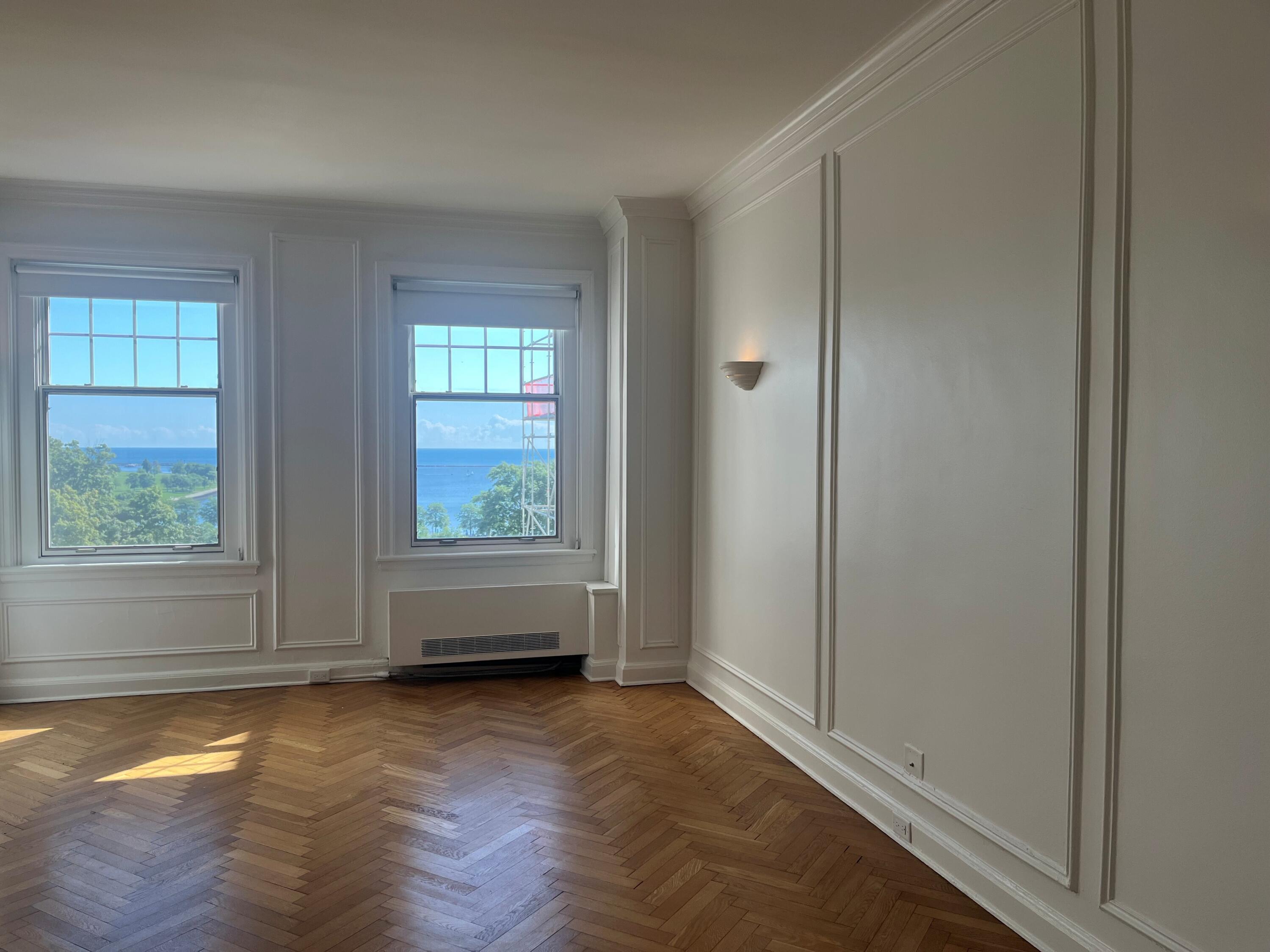 925 East Wells Street, Unit 325 Milwaukee, WI 53202 - Photo 6 of 23 425_5