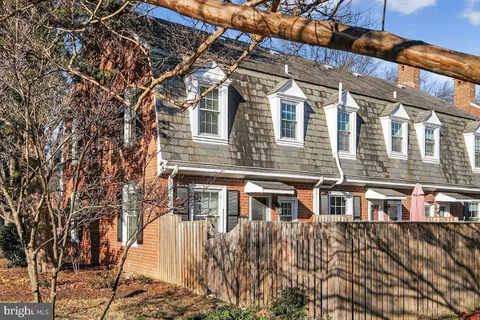 $590,000 | 3455 South Stafford Street, Unit 535, Arlington, VA 22206