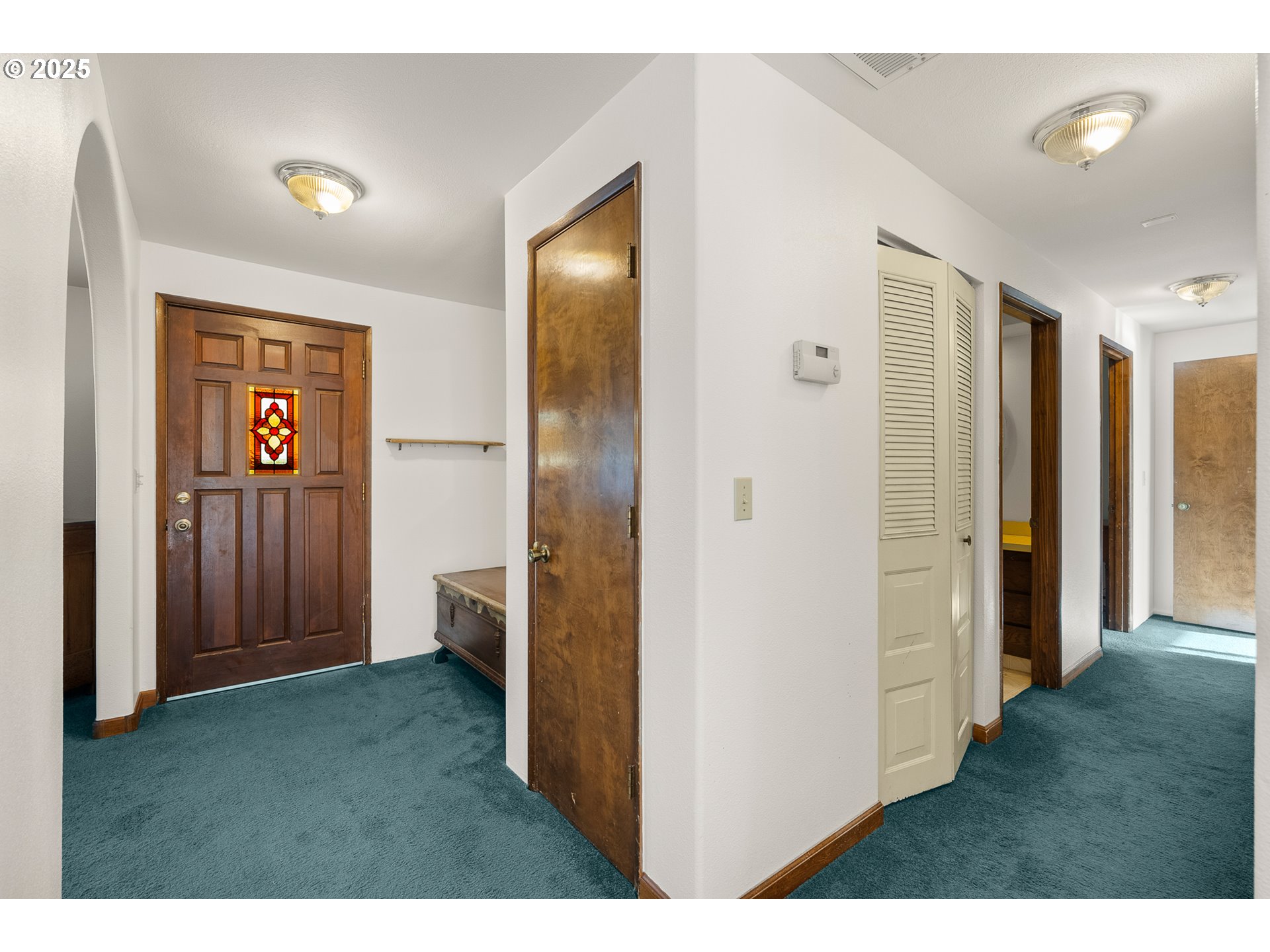 1521 Ranch Road Reedsport, OR 97467 - Photo 16 of 44 a view of hallway with livingroom