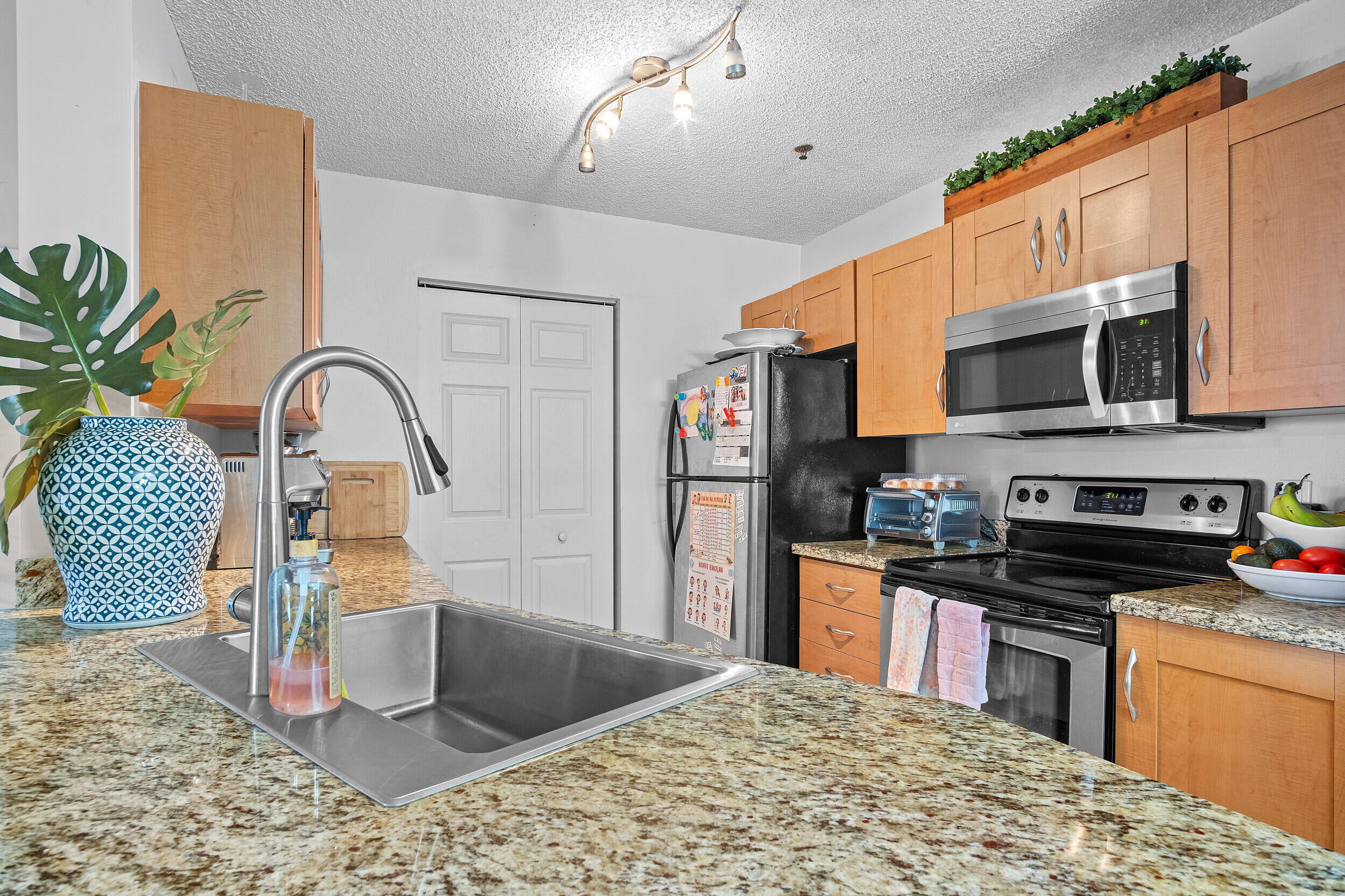 3207 Clint Moore Road, Unit 205 Boca Raton, FL 33496 - Photo 9 of 39 11_3207 clinton-10