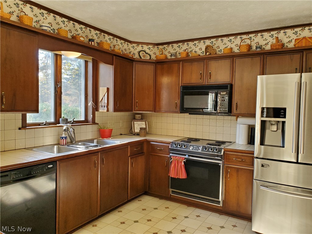 2304 Hull Road Sandusky, OH 44870 - Photo 11 of 25 Gallery Image 11